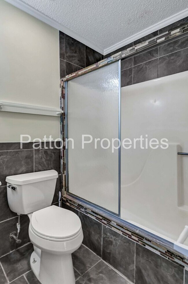 Building Photo - West Columbia Home- Hamlet South Commuity