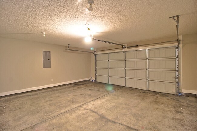 Building Photo - 1203 Cypress Fall Cir