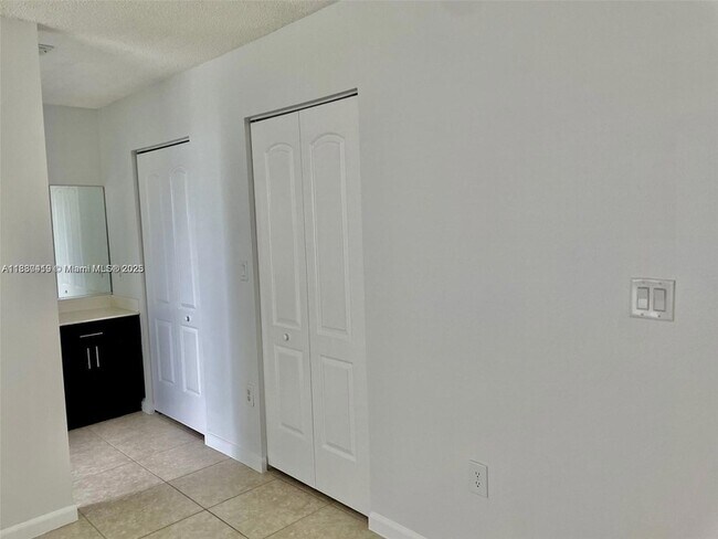 Building Photo - 14232 SW 163rd St