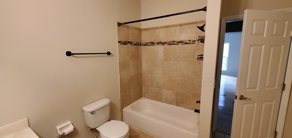 Building Photo - 6126 Inishmore Ln