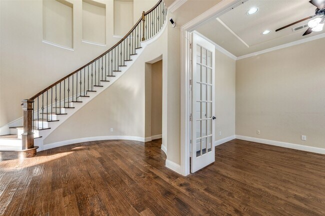 Building Photo - 13513 Mardi Gras Ln