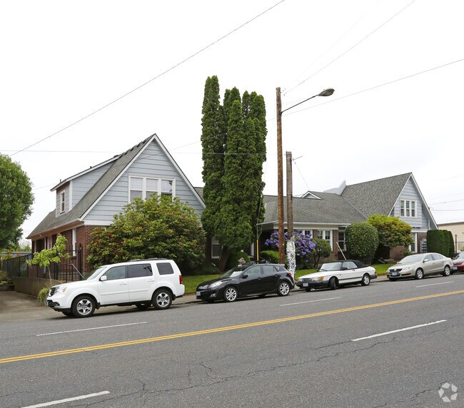 Building Photo - Burrell Court