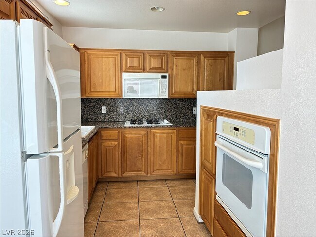 Building Photo - 43 E Agate Ave