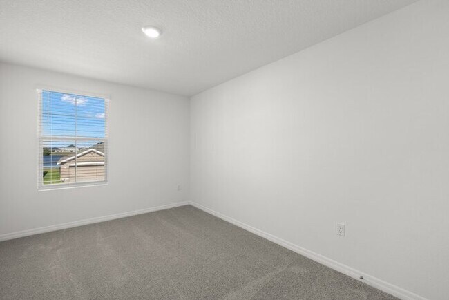 Building Photo - LIKE NEW Home for Rent in Ridgewood!