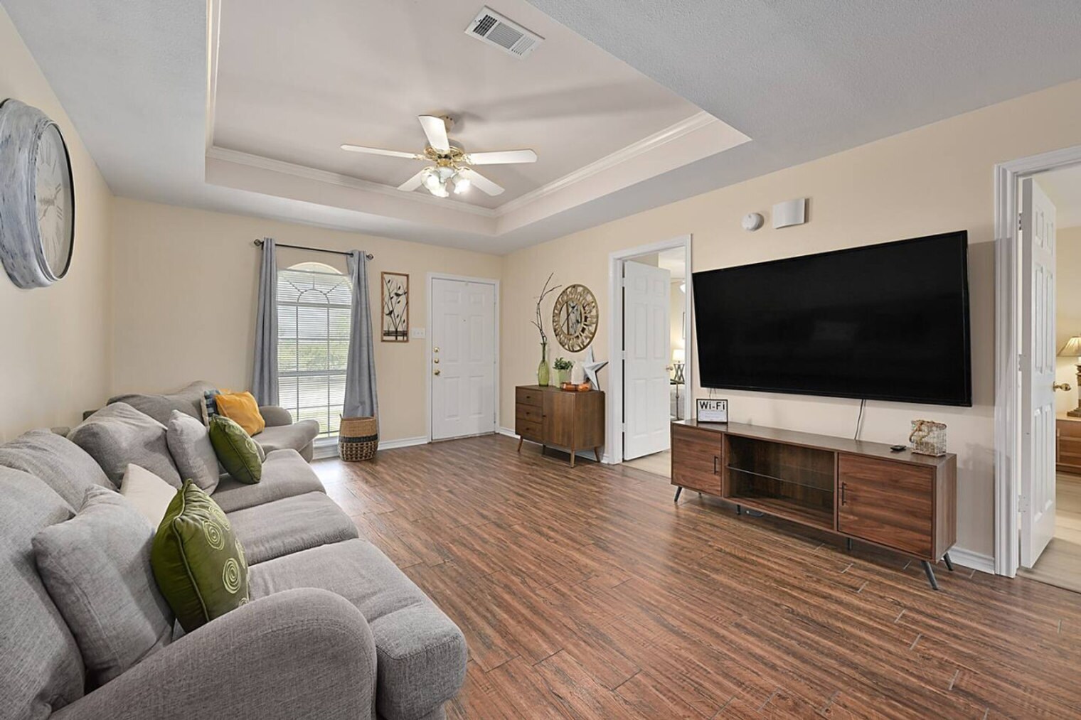 Building Photo - 2015 Colgate Dr