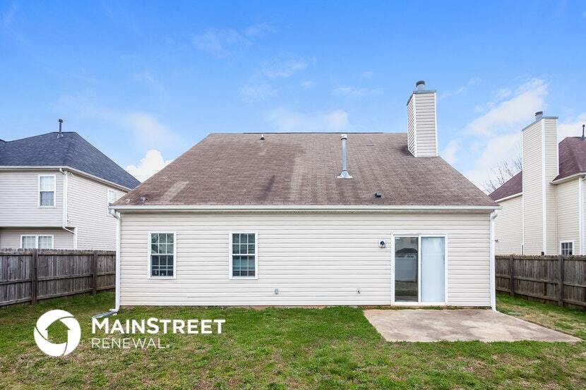 Building Photo - 5139 Kiev Dr