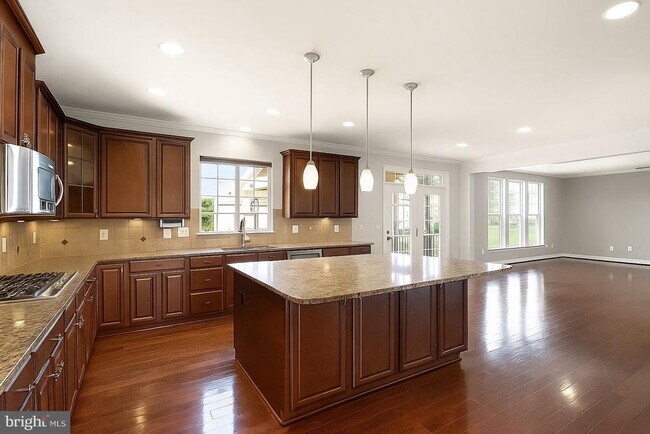 Building Photo - 5666 Spriggs Meadow Dr