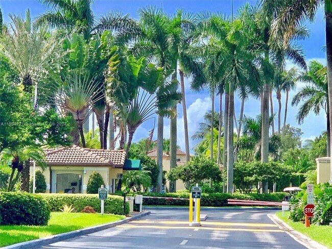 Building Photo - 9941 NW 32nd St