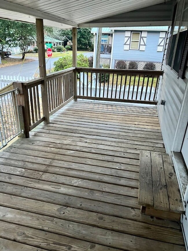 Building Photo - One bedroom cottage