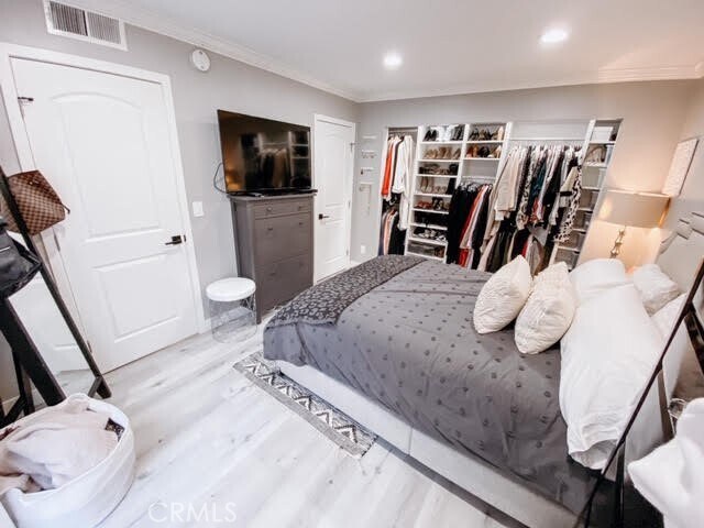 Building Photo - 2700 N Brea Blvd