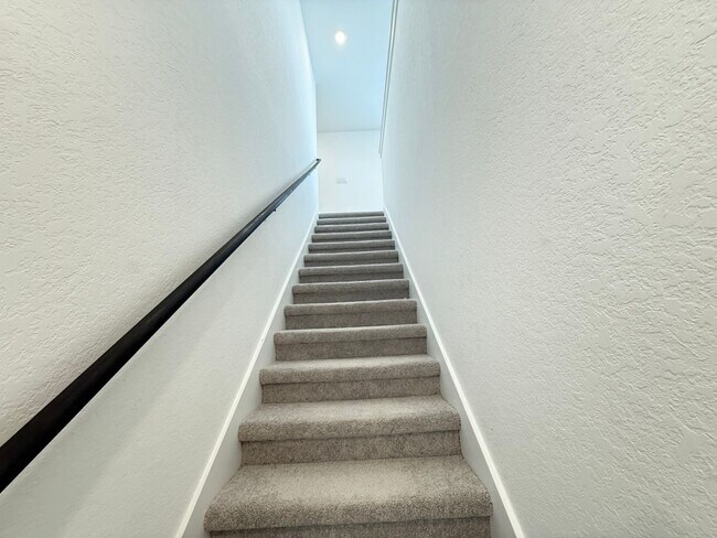 Building Photo - Brand New Lennar Home | 4 Bed | 3.5 Bath |...