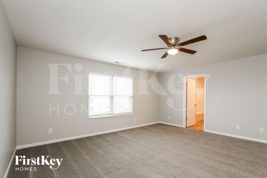 Building Photo - 17030 S Burntwood Way