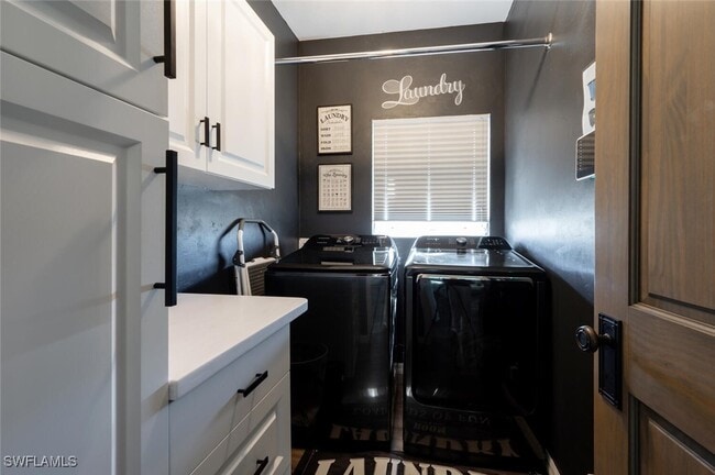 Building Photo - 3858 Riviera Cir