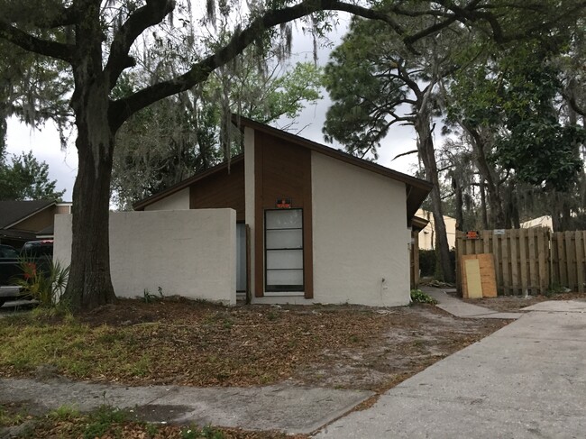 Building Photo - 1913 Gregory Dr