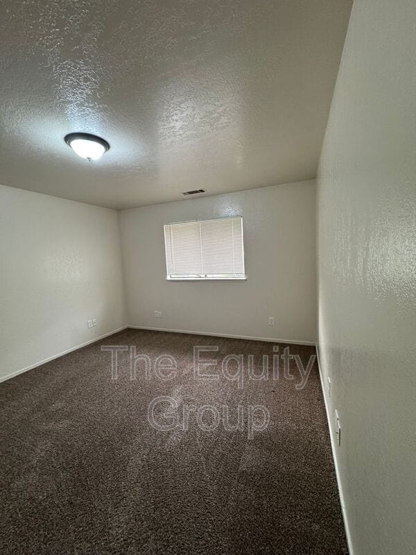 Building Photo - 4603 W Cypress Ave