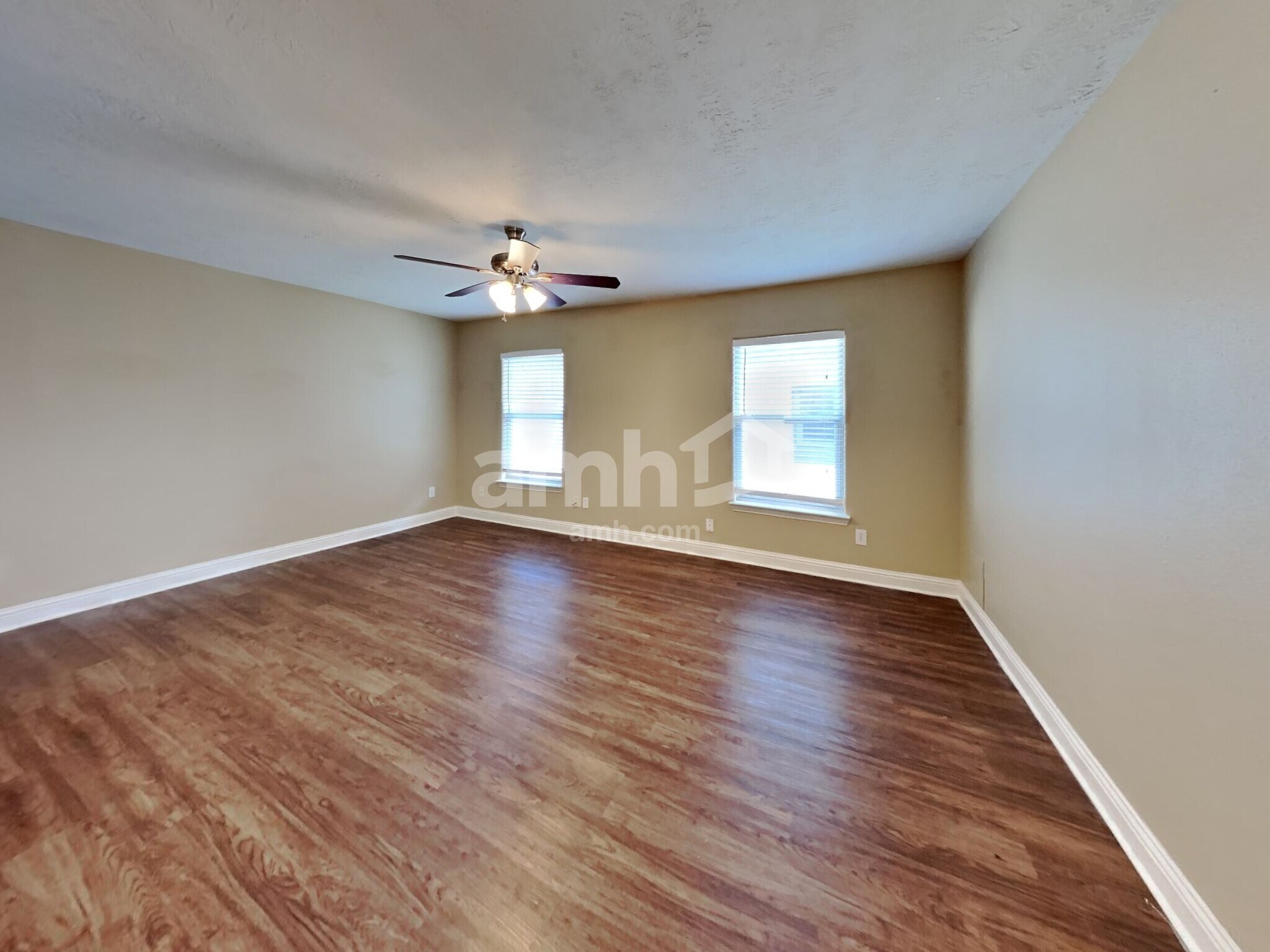 Building Photo - 15310 Lucky Star Dr