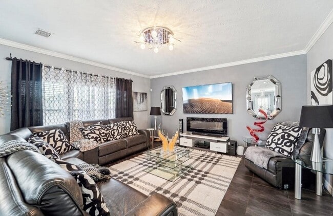 Building Photo - 11415 Northam Dr