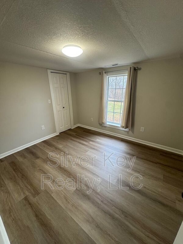 Building Photo - 1858 Reed Rd