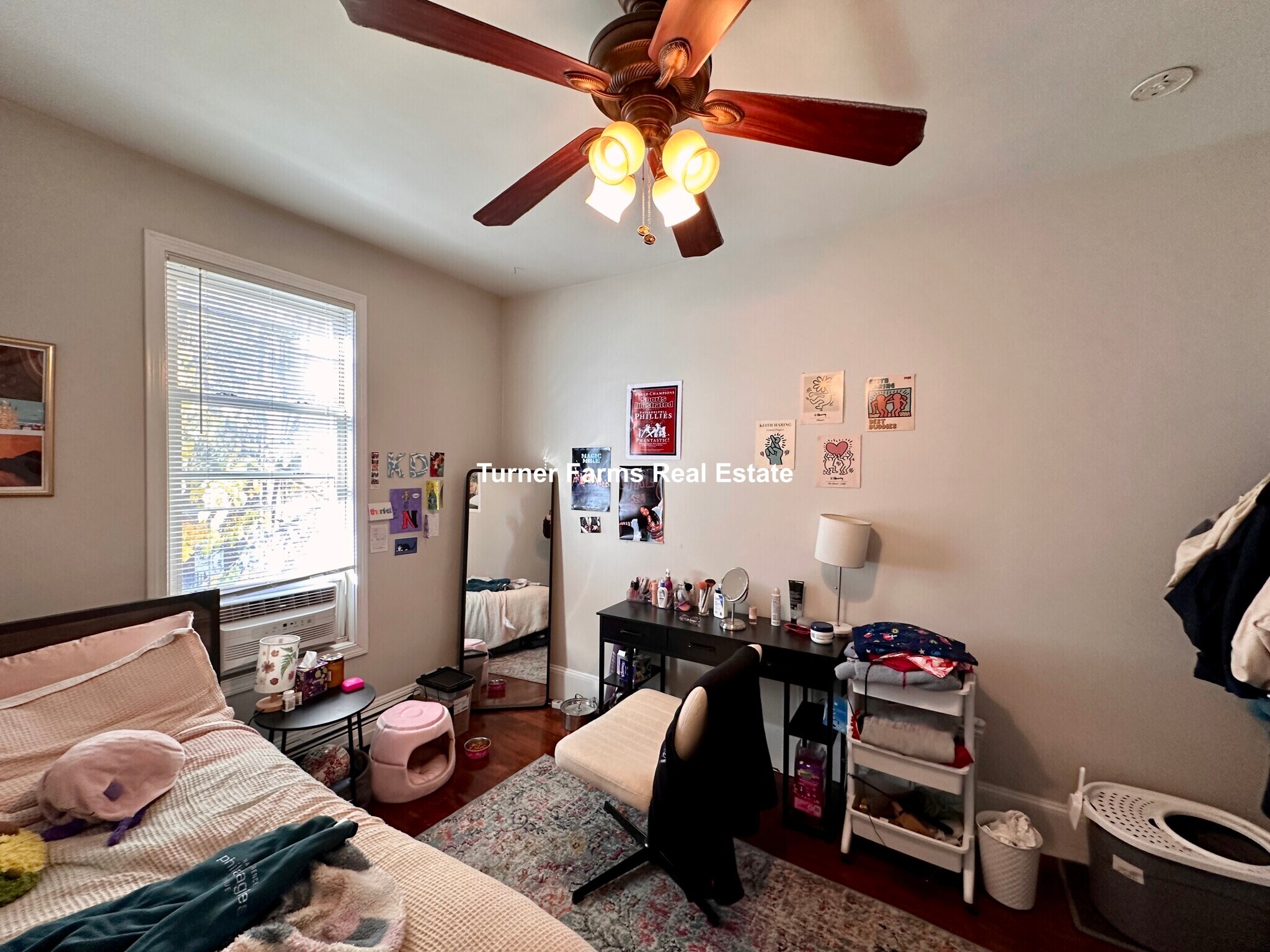 Building Photo - 717 Parker St