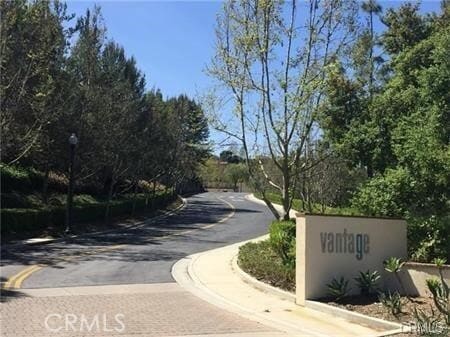 Building Photo - 865 Sunset Pl