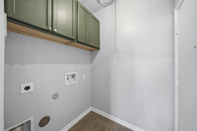 Building Photo - Spacious and Updated 4-Bedroom in Shadow Creek Ranch.