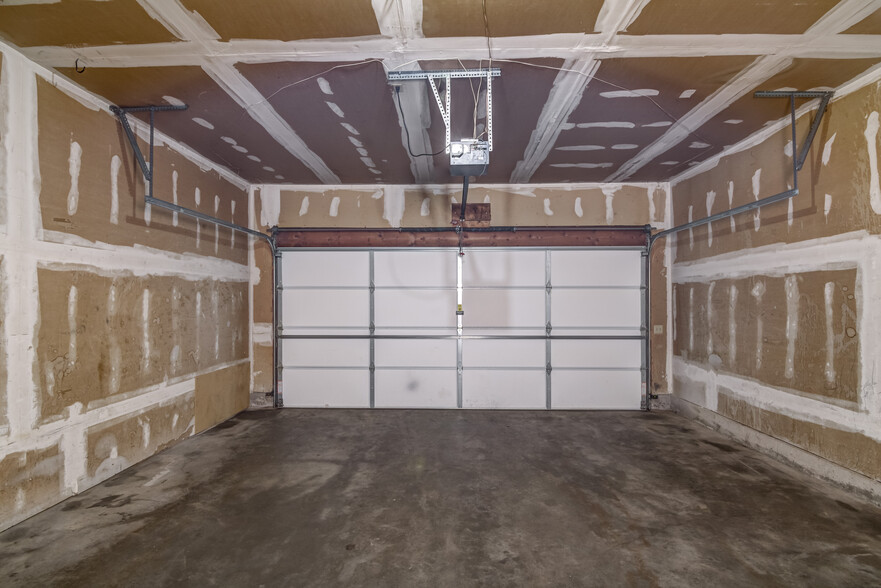 Building Photo - 4528 Speros Ln