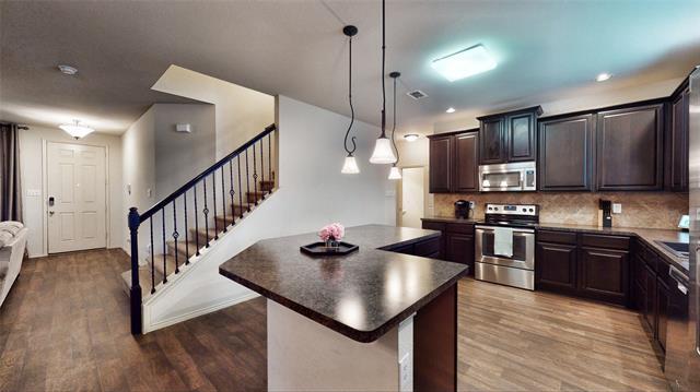 Building Photo - 8657 Star Thistle Dr