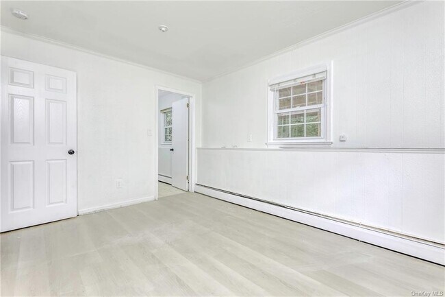 Building Photo - 4 Hamilton Ln