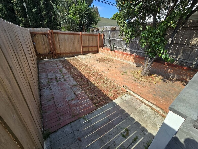 Building Photo - 4239 Montalvo St