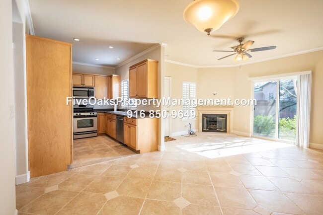 Building Photo - 758 Shasta Oaks Ct