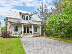Building Photo - 105 Greenbriar Ln