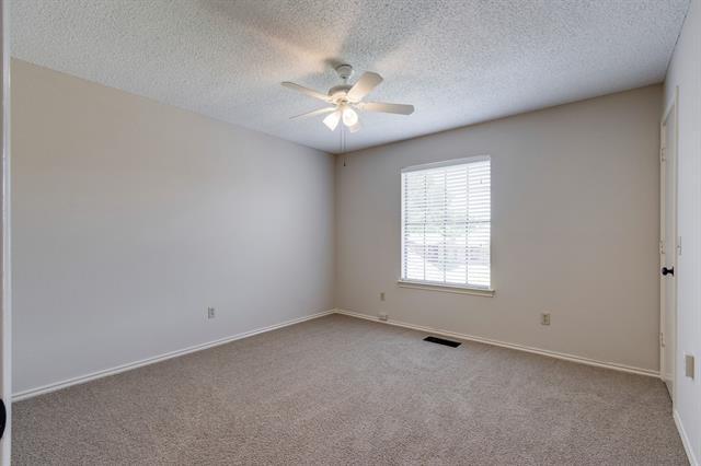 Building Photo - 3916 San Mateo Dr