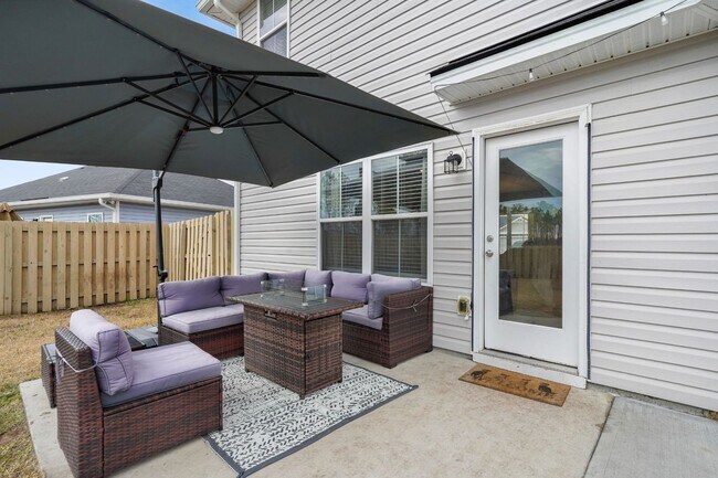 Building Photo - Like New Construction in Ludowici