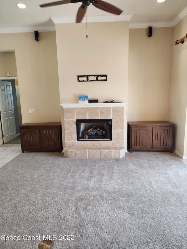 Building Photo - 220 Northgrove Dr