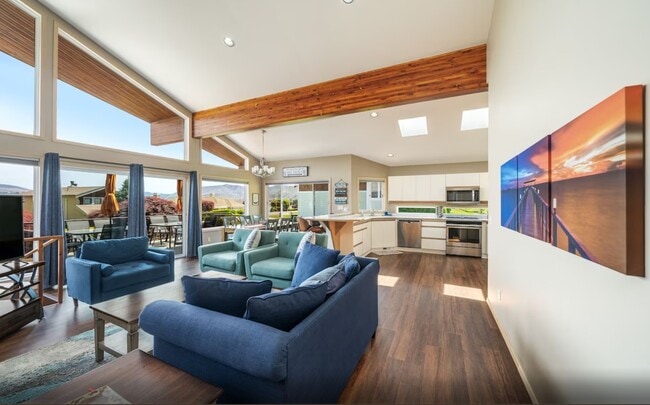 Building Photo - 113 Chelan View Dr