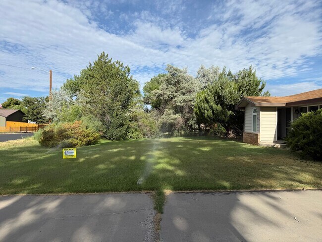 Building Photo - Large Home W/TONS OF STORAGE SPACE on NorthSide Grand Junction!!!!