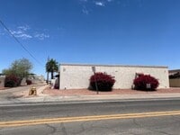 Building Photo - 2 bedroom 1 bath newly remodeled
