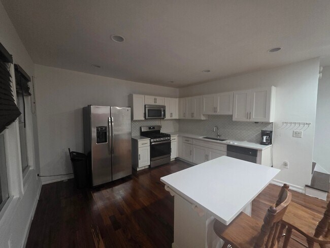 Building Photo - 141-22 181st St