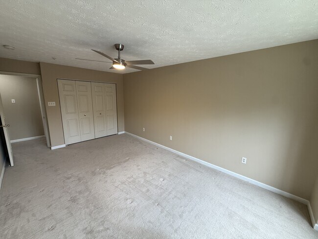 Building Photo - 6452 Benjamins Ct