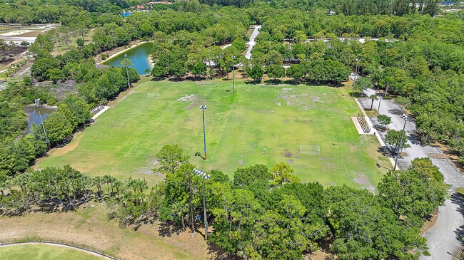 Building Photo - 15415 Alexander Run