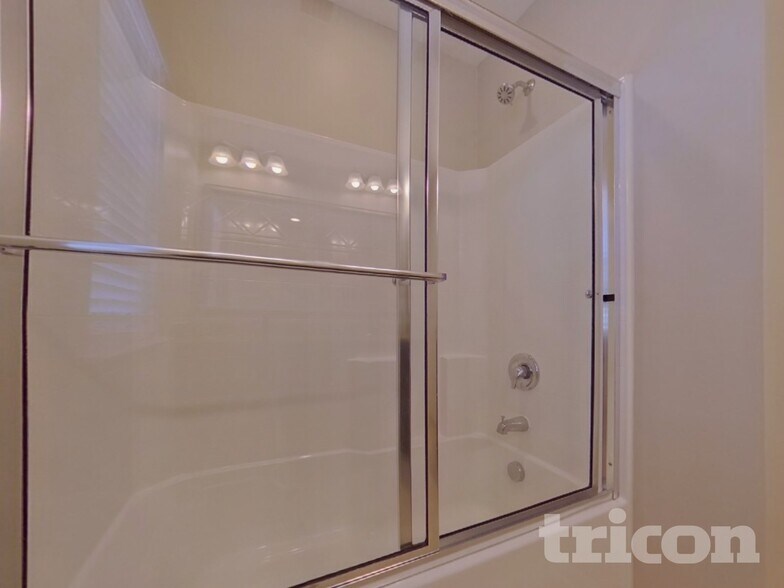 Building Photo - 661 Dawsons Park Wy