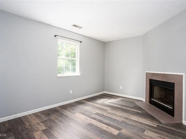 Building Photo - 1150 Tollis Pkwy