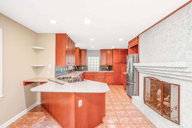 Building Photo - 3911 Ivy Rd NE