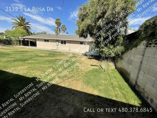 Building Photo - 2139 S La Rosa Dr