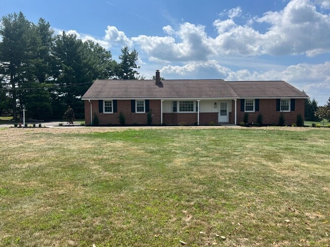Building Photo - Coming Soon – Beautiful Ranch Home on Nearly 2 Acres | Showings Available Now | Mid-August Move-In