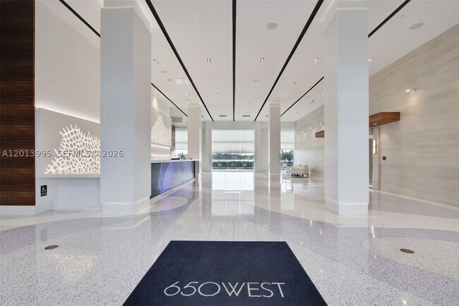 Building Photo - 650 West Dr