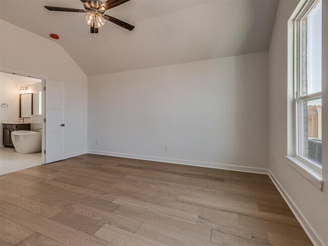 Building Photo - 16302 S 89th E Ave