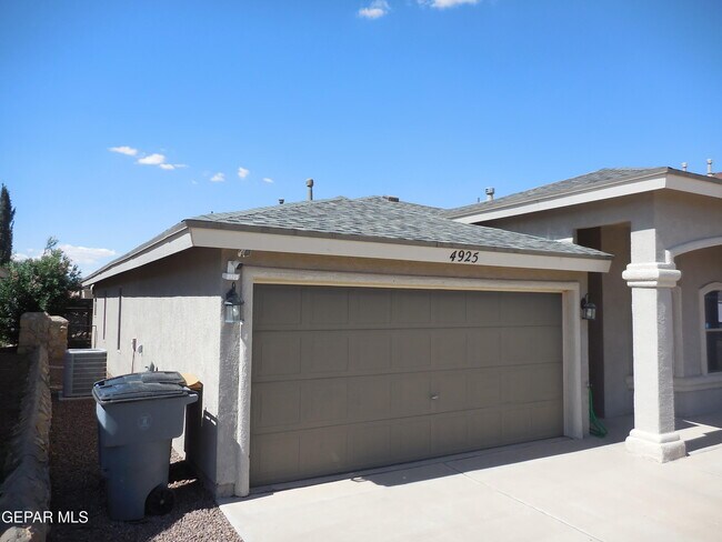 Building Photo - 4925 Copper Ranch Ave