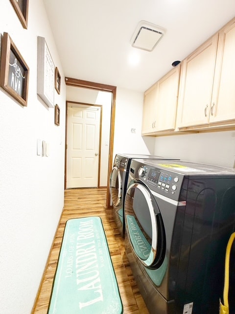 Building Photo - 1030 NE Coco Ct