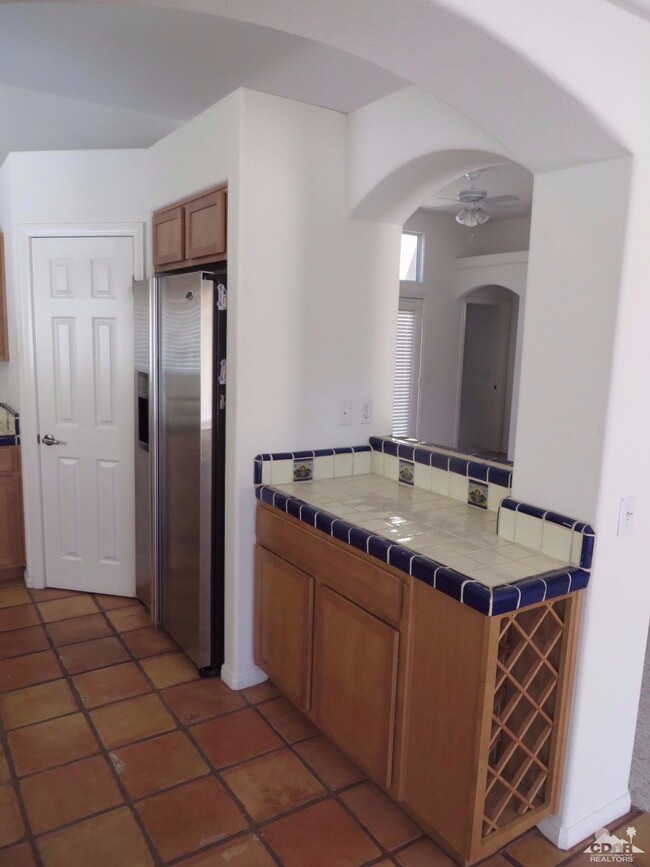 Building Photo - 53585 Avenida Velasco
